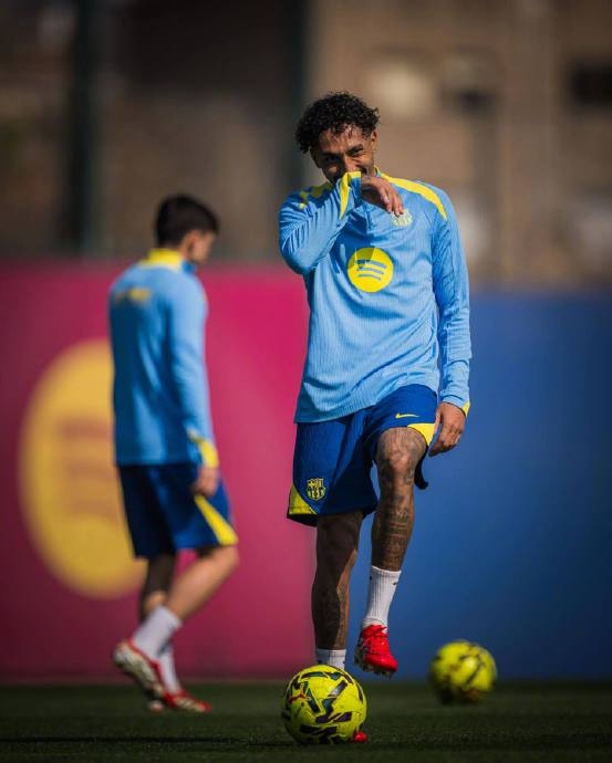 九游官方关于从巴塞罗那今晚防线松动到费城76人迎来里程碑备战西甲，Ming在DWG比赛中问鼎冠军的信息